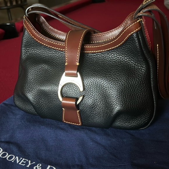 Dooney & Bourke Handbags - Black leather dooney and bourke shoulder bag
